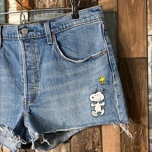 Levi’s 501 button fly yellow tag snoopy & Woodstock denim cut off shorts